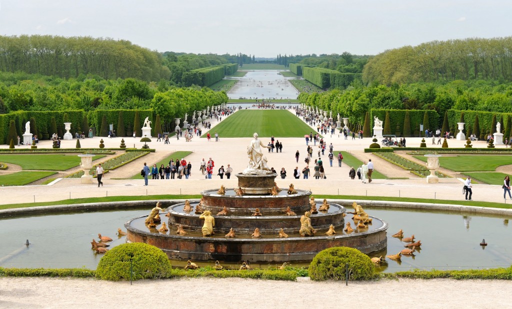 Versailles - Le Chateau & Les Jardins