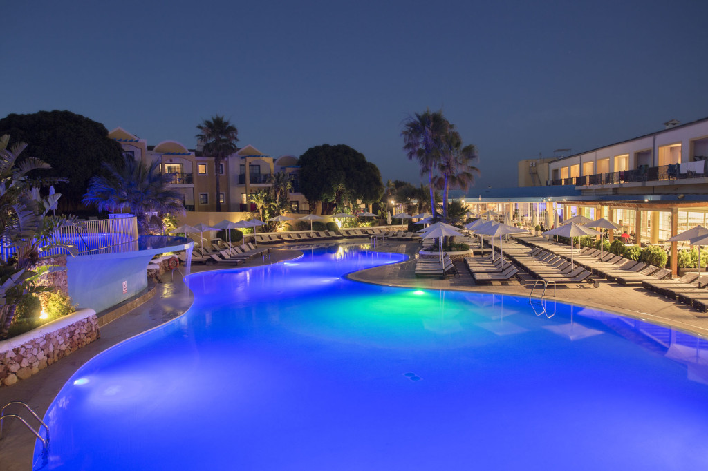 Pool_night_Paradise_Club__Spa_1