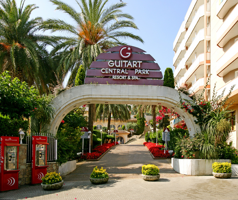 guitart-gold-central-park-resort-spa-entrada