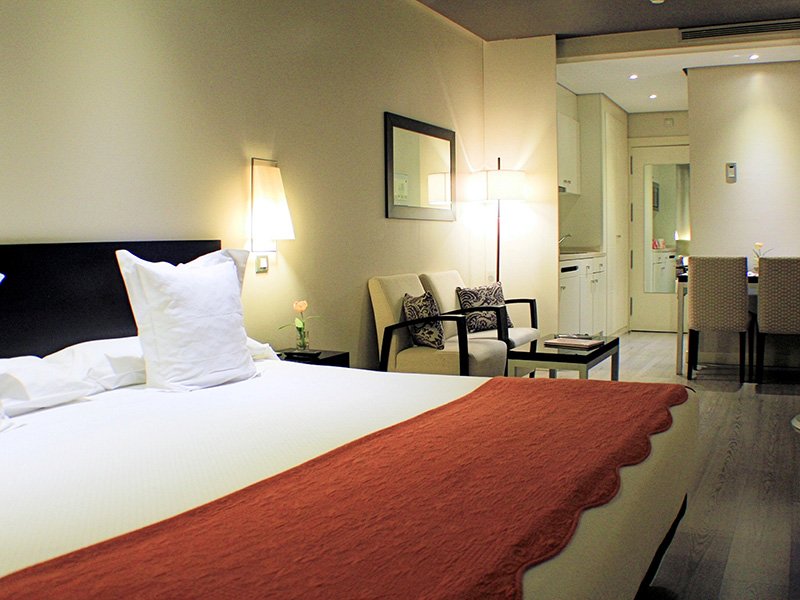 04-hotel-madrid-sercotel-suites-viena-habitacion-estandar_1