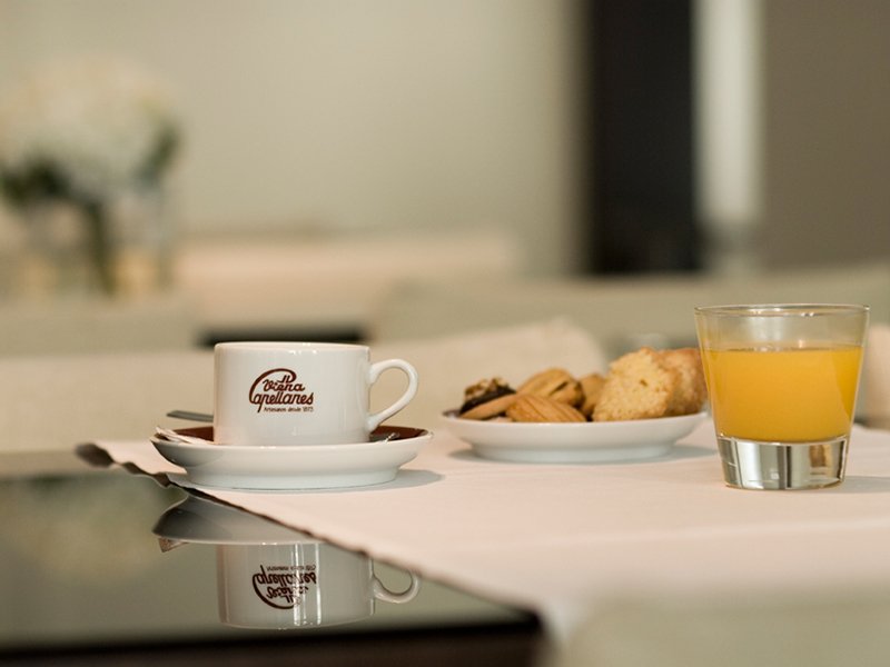 14-hotel-madrid-suites-viena-desayunador