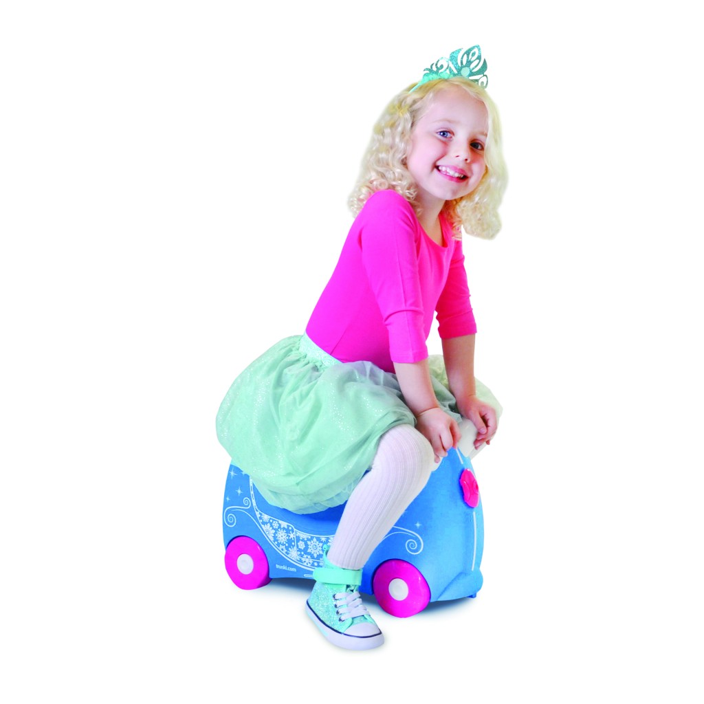 trunki-lovelyfamilies-pink-blue