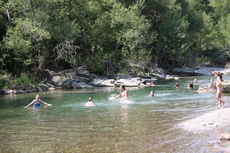 rio-aragon-caballos